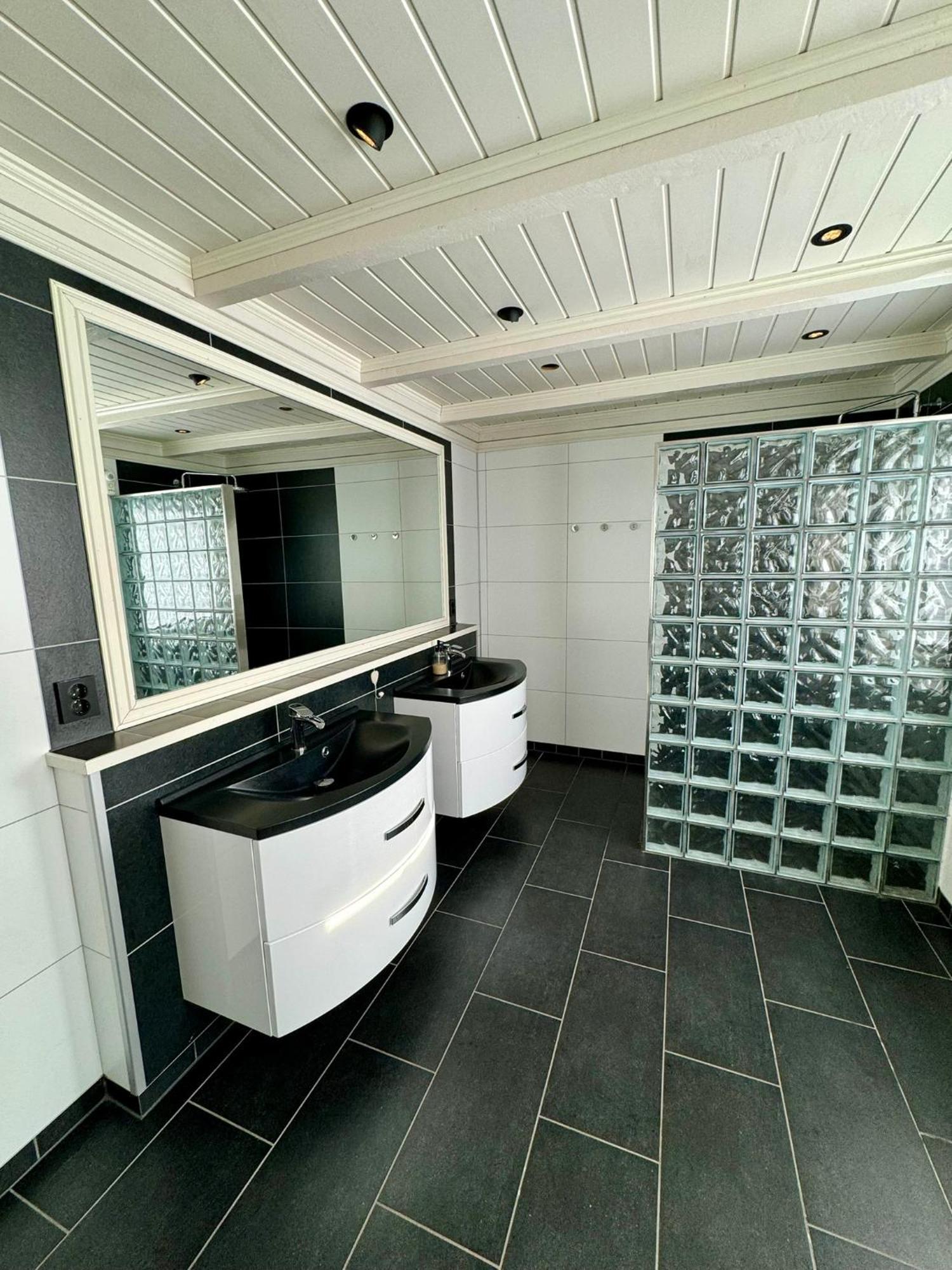 Lofoten Arctic Apartments Рамберг Екстериор снимка